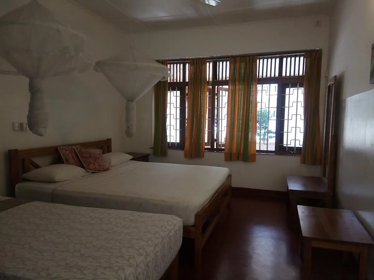 Hotel Mango Garden Kandy Guest house