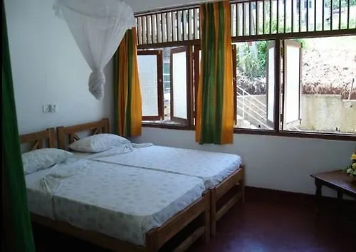 Hotel Mango Garden Kandy